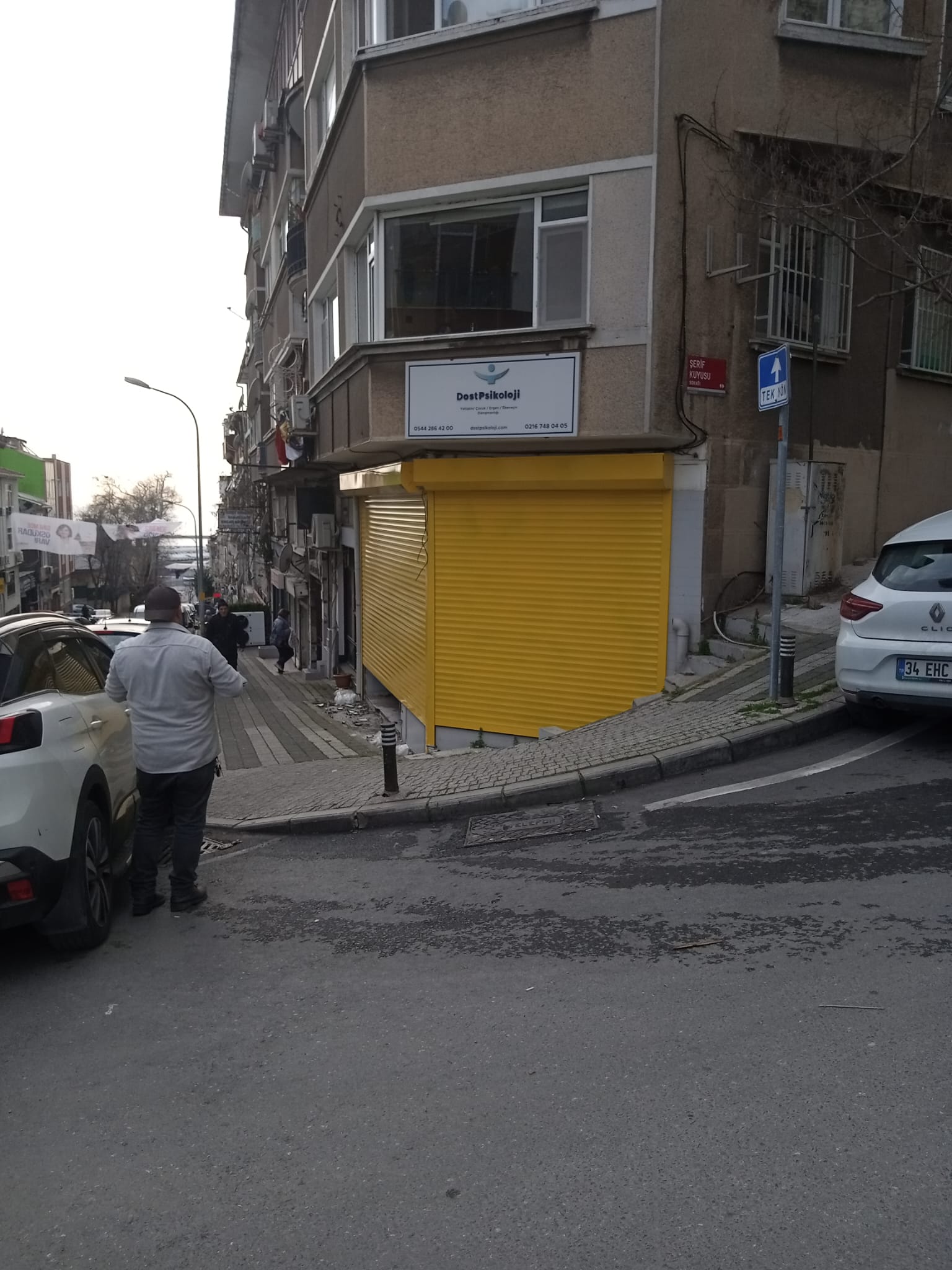 Esenyurt’ta güvenlik amaçlı kurulan kepenk sistemi